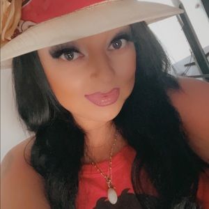 Meet your Posher, Maribel